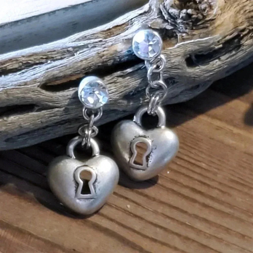 Skeleton Keyhole Dimensional Heart Antique Silver Plated Dangle Earrings - Picture 3 of 7
